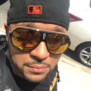 Meet your Posher, Kenneth